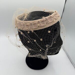 1950s vintage halo-style pillbox-style hat tan band with veil union made USA *